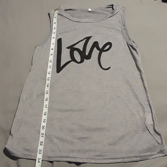 Love Shirt NWOT - Picture 2 of 3
